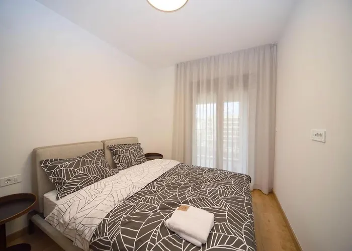 Premium With Garage Appartement *