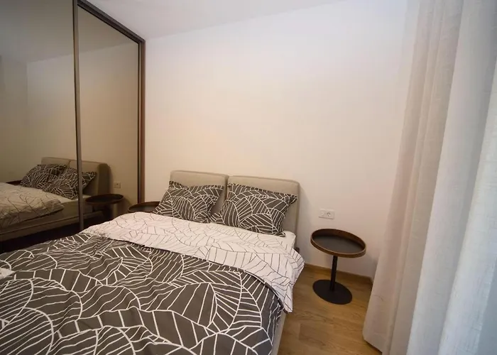 Premium With Garage Appartement Podgorica