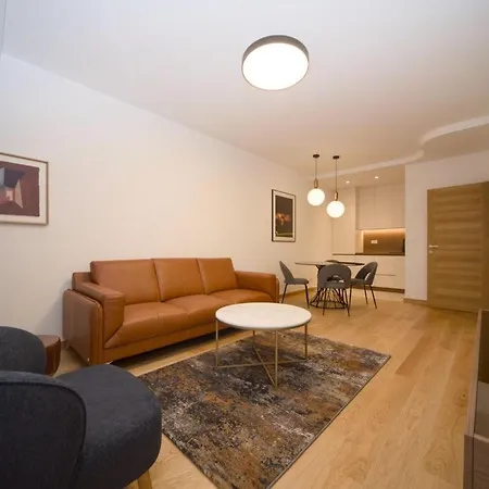 Premium With Garage * Podgoriçe