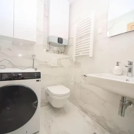 Premium With Garage *