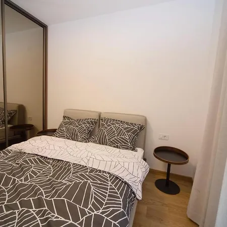 Premium With Garage Daire Podgoriçe